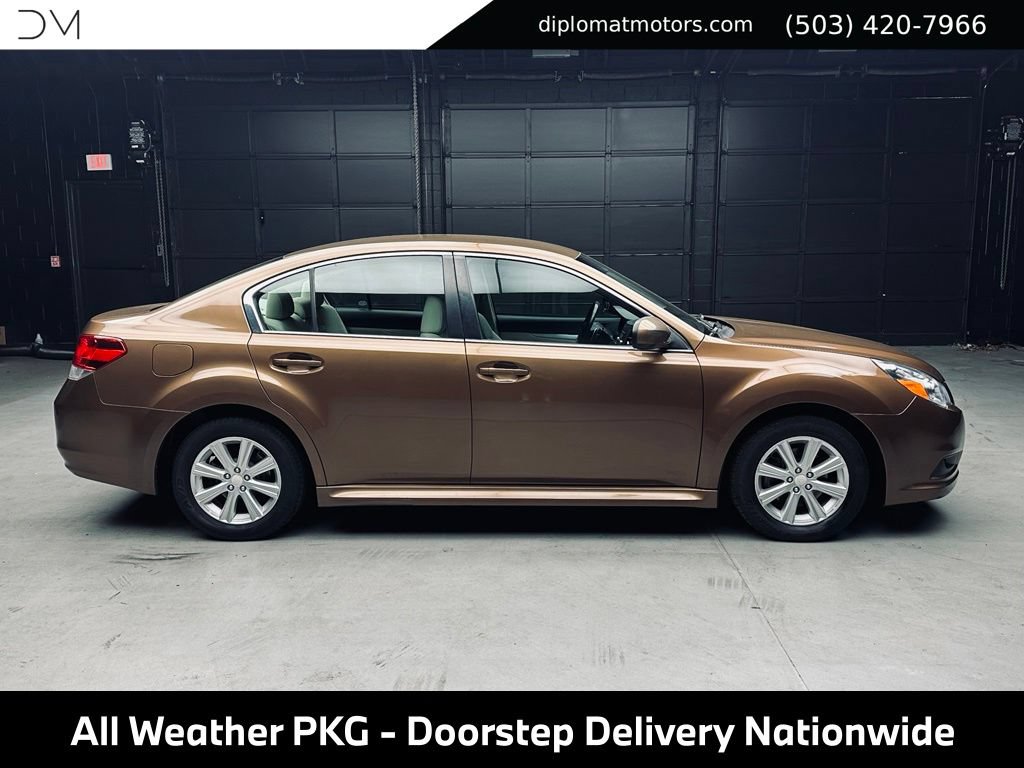 Used 2011 Subaru Legacy 2.5i Premium w/ All-Weather Pkg AWD/4WD image 8