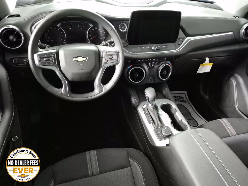 New 2026 Chevrolet Blazer LT w/ Convenience Package FWD image 10