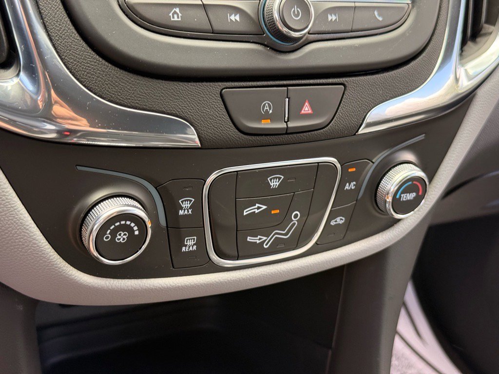 Used 2023 Chevrolet Equinox LS w/ LS Convenience Package image 12