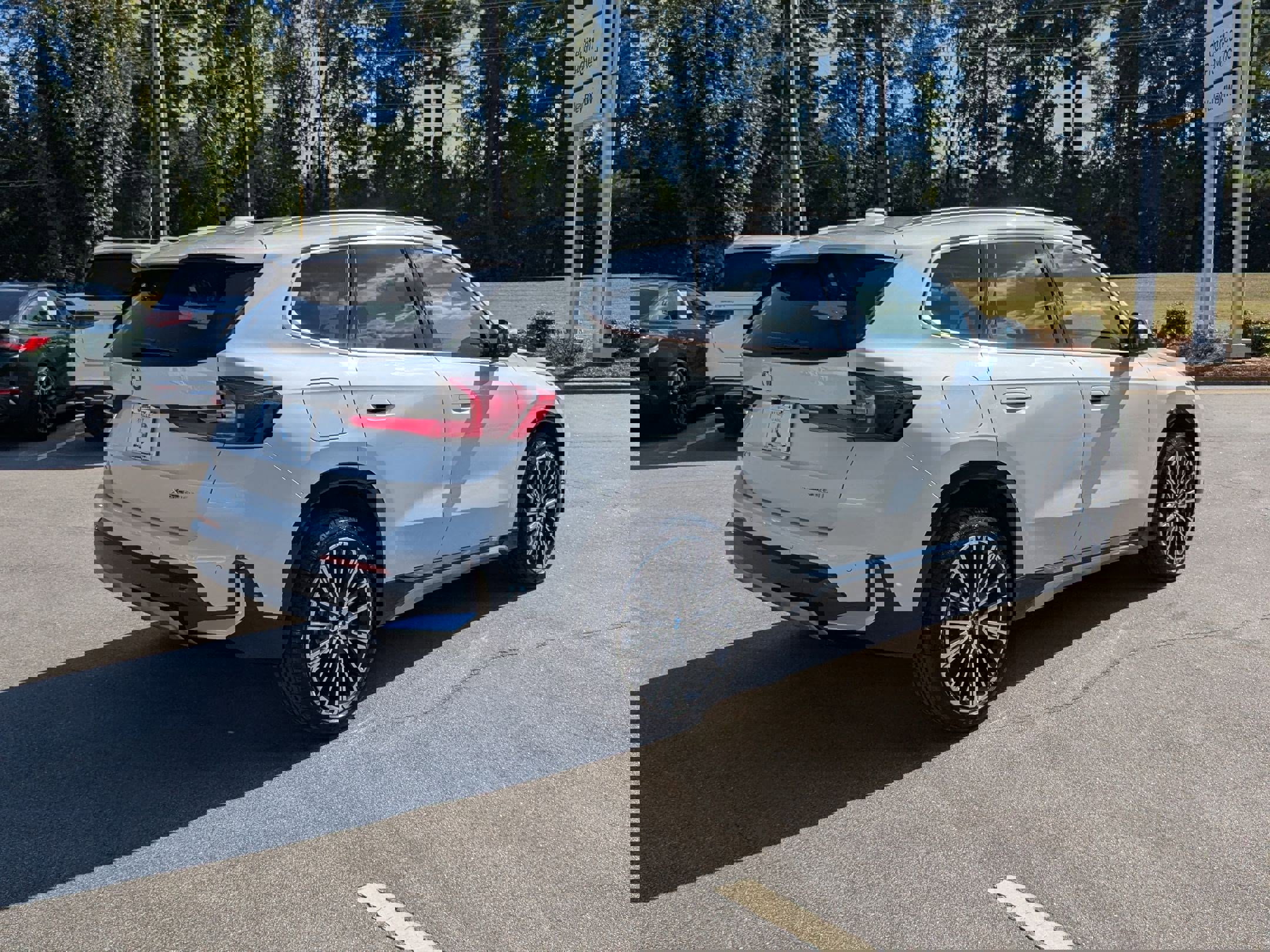 New 2026 BMW X1 xDrive28i w/ Technology Package image 3