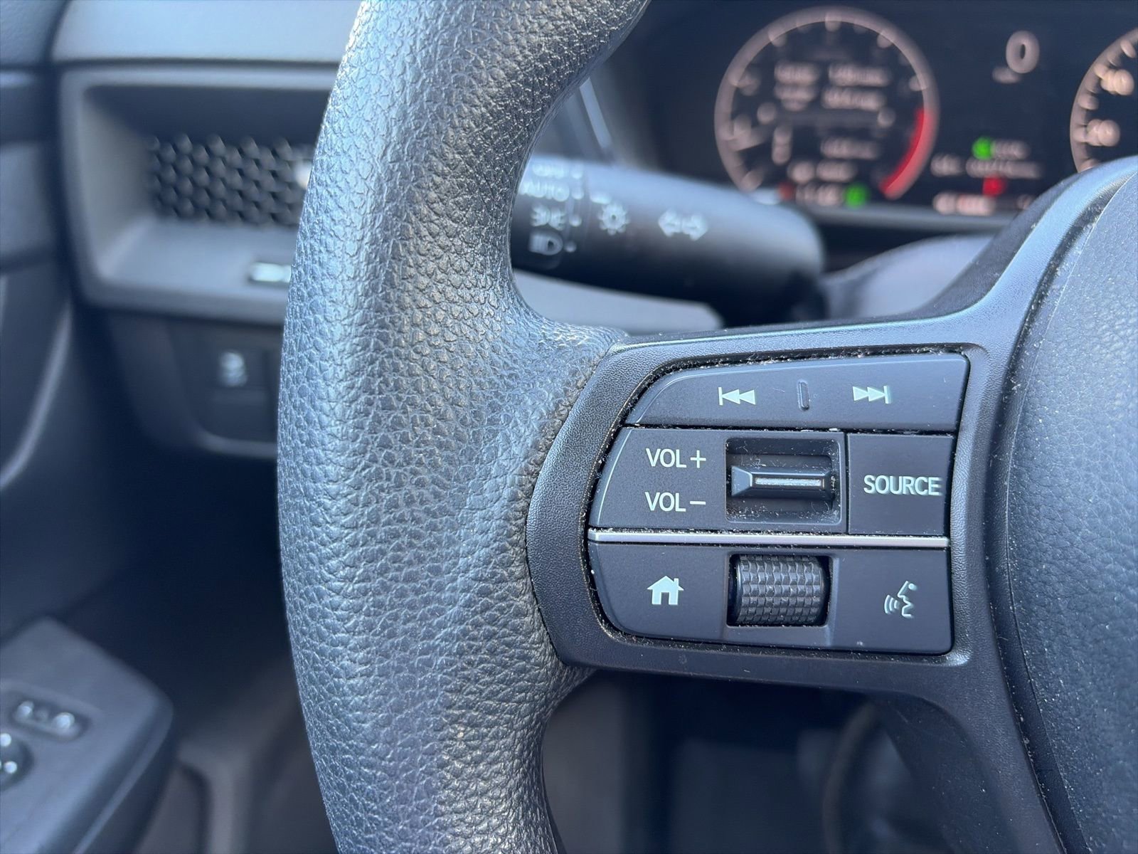 Certified 2025 Honda CR-V LX image 17