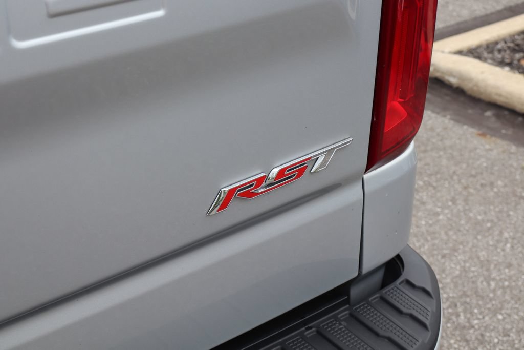 Used 2022 Chevrolet Silverado 1500 RST w/ Z71 Off-Road Package AWD/4WD image 35