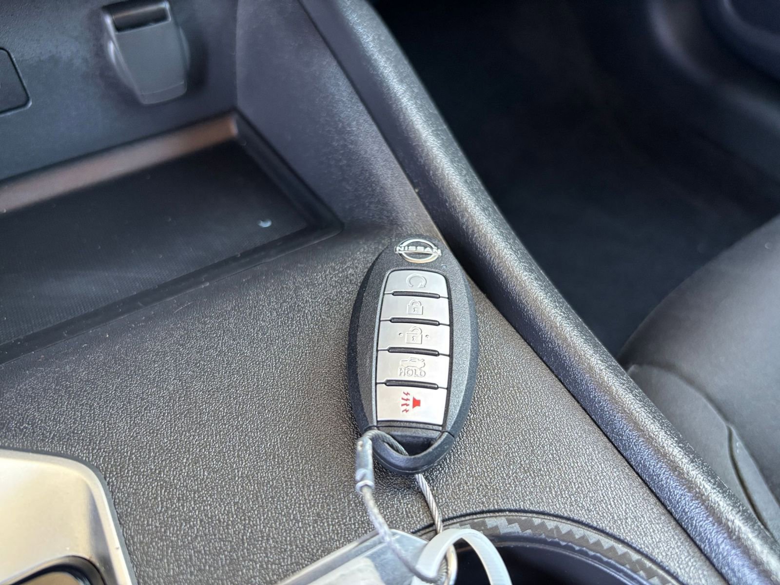 Used 2025 Nissan Altima 2.5 SV FWD image 25