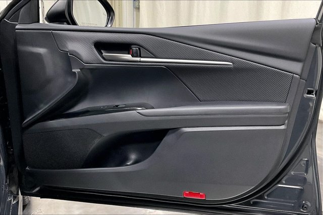 New 2026 Toyota Camry SE AWD/4WD image 30