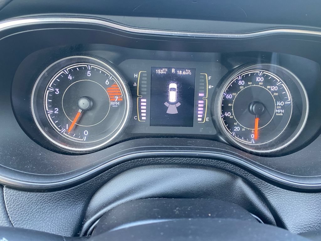 Certified 2019 Jeep Cherokee Latitude Plus AWD/4WD image 31