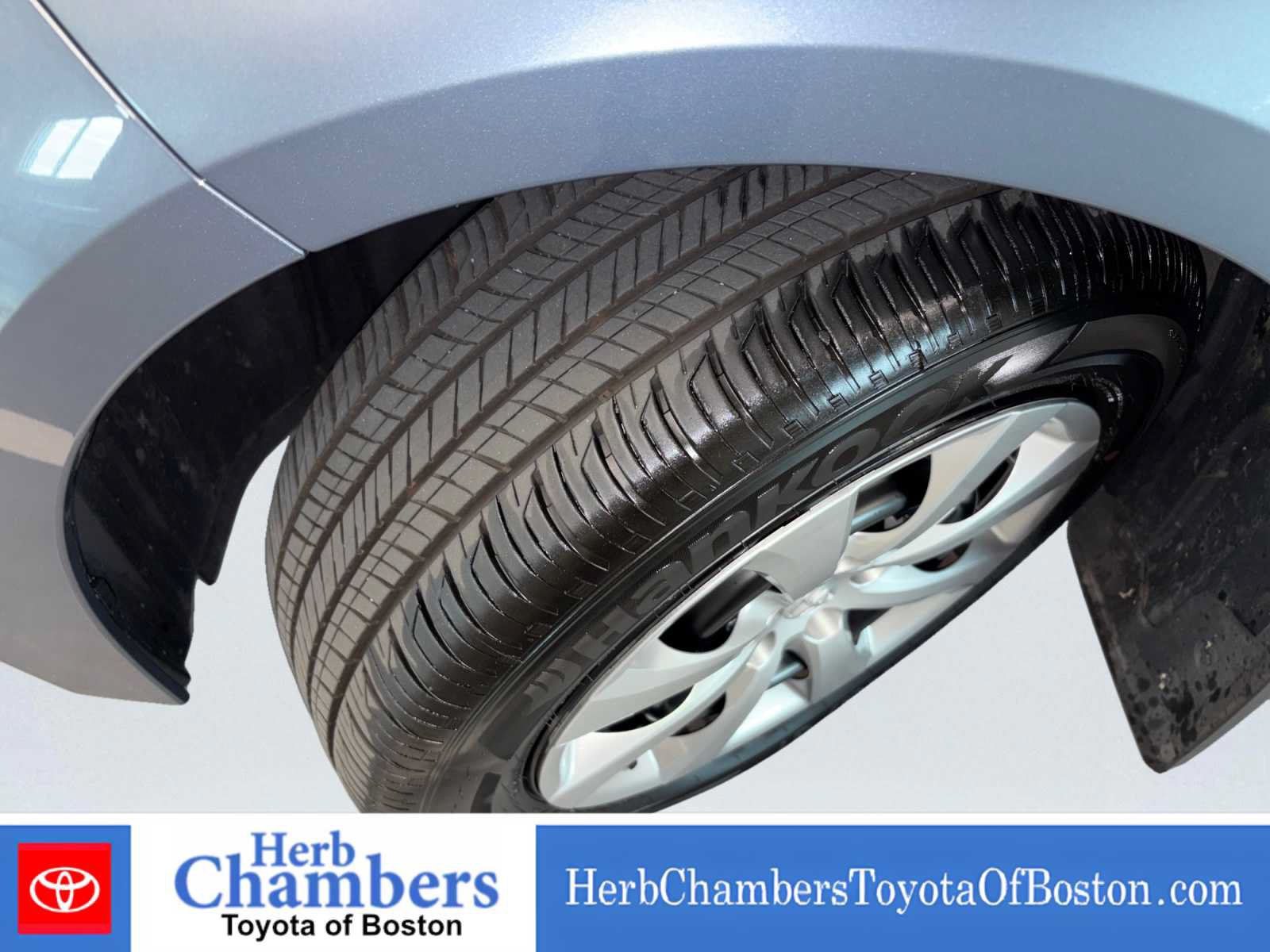 Used 2025 Toyota Corolla LE FWD image 14