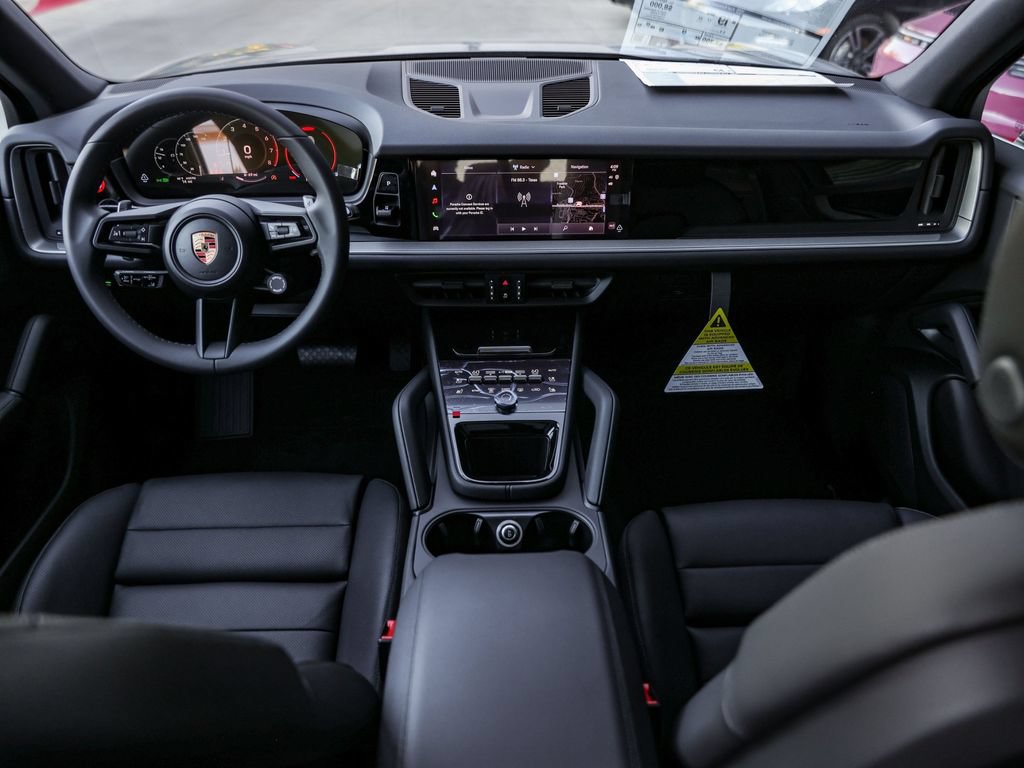 Certified 2026 Porsche Cayenne AWD/4WD image 33