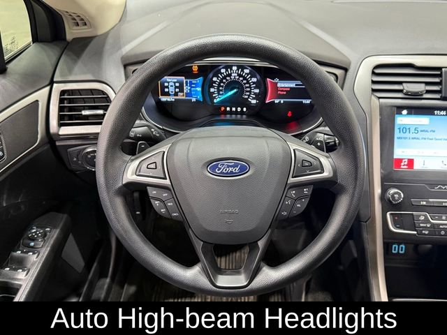 Used 2019 Ford Fusion SE image 10