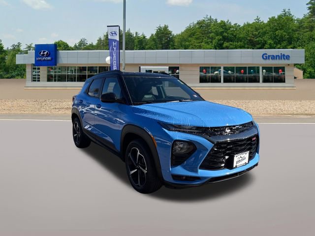 Used 2023 Chevrolet TrailBlazer RS w/ Sun and Liftgate Package AWD/4WD image 6