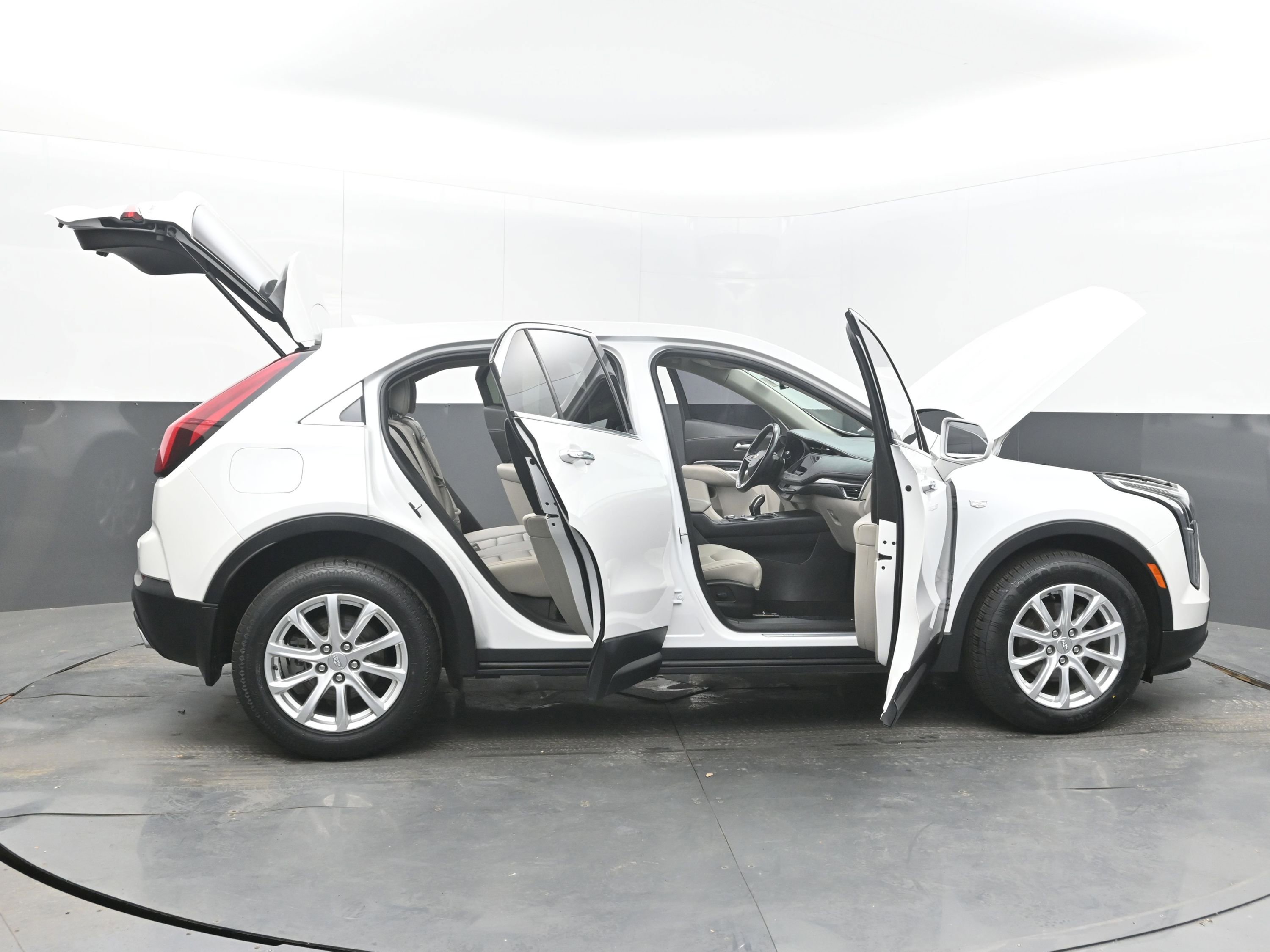 Used 2019 Cadillac XT4 Luxury FWD image 44