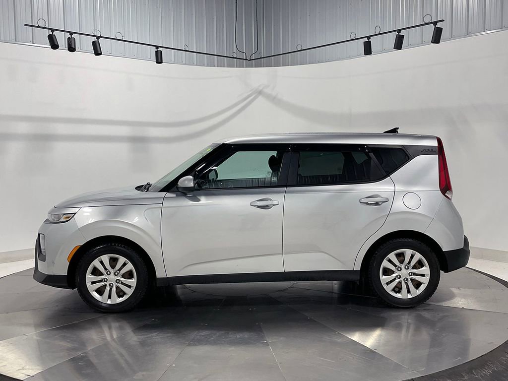Used 2020 Kia Soul LX image 14