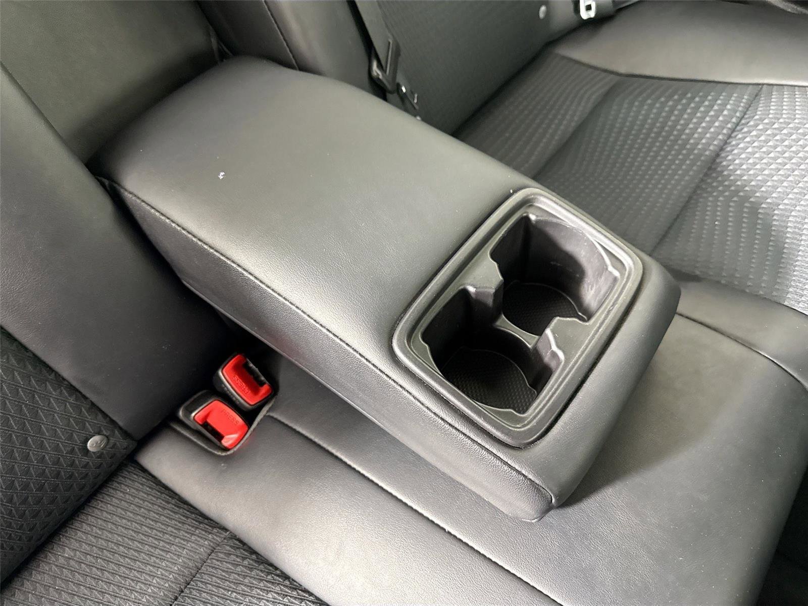 Used 2014 Toyota Camry SE w/ Fleet Convenience Package FWD image 35