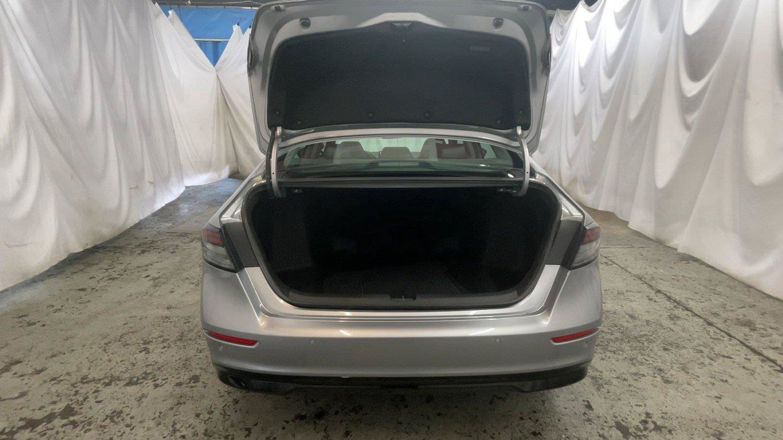Used 2024 Honda Accord EX-L image 19