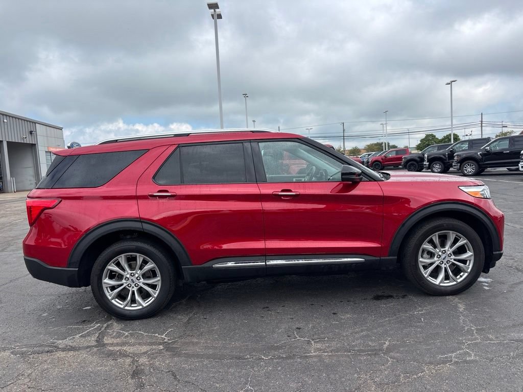 Used 2024 Ford Explorer Limited w/ Limited Technology Package AWD/4WD image 6
