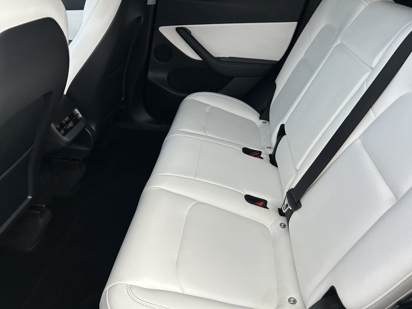 Used 2022 Tesla Model Y Performance AWD/4WD image 21