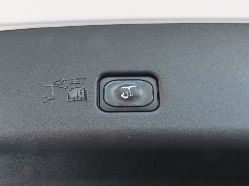 Used 2024 Lincoln Nautilus Reserve w/ Jet Appearance Package (87T) image 20