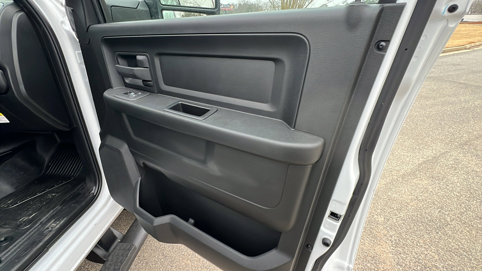 Used 2025 RAM 5500 Tradesman w/ Safety Group image 21