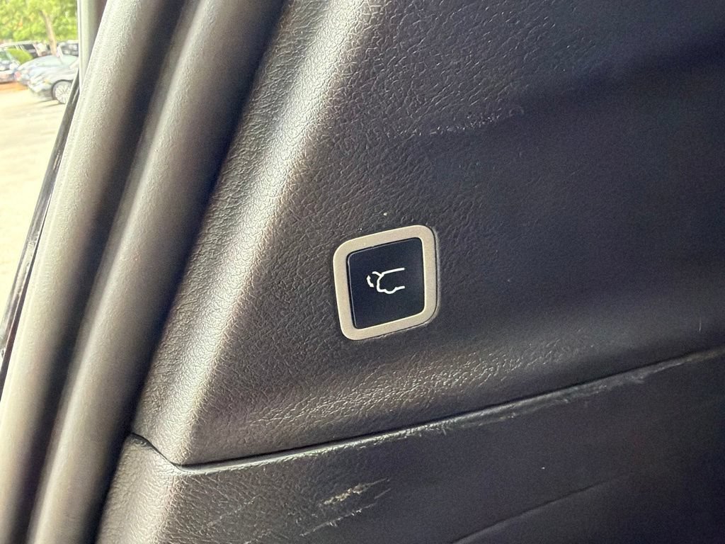 Used 2025 Chrysler Pacifica Select FWD image 15