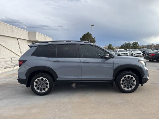 Certified 2025 Honda Passport TrailSport image 6