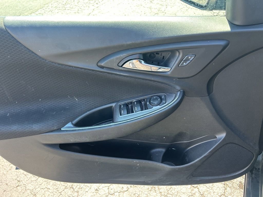 Used 2019 Chevrolet Malibu LT FWD image 14