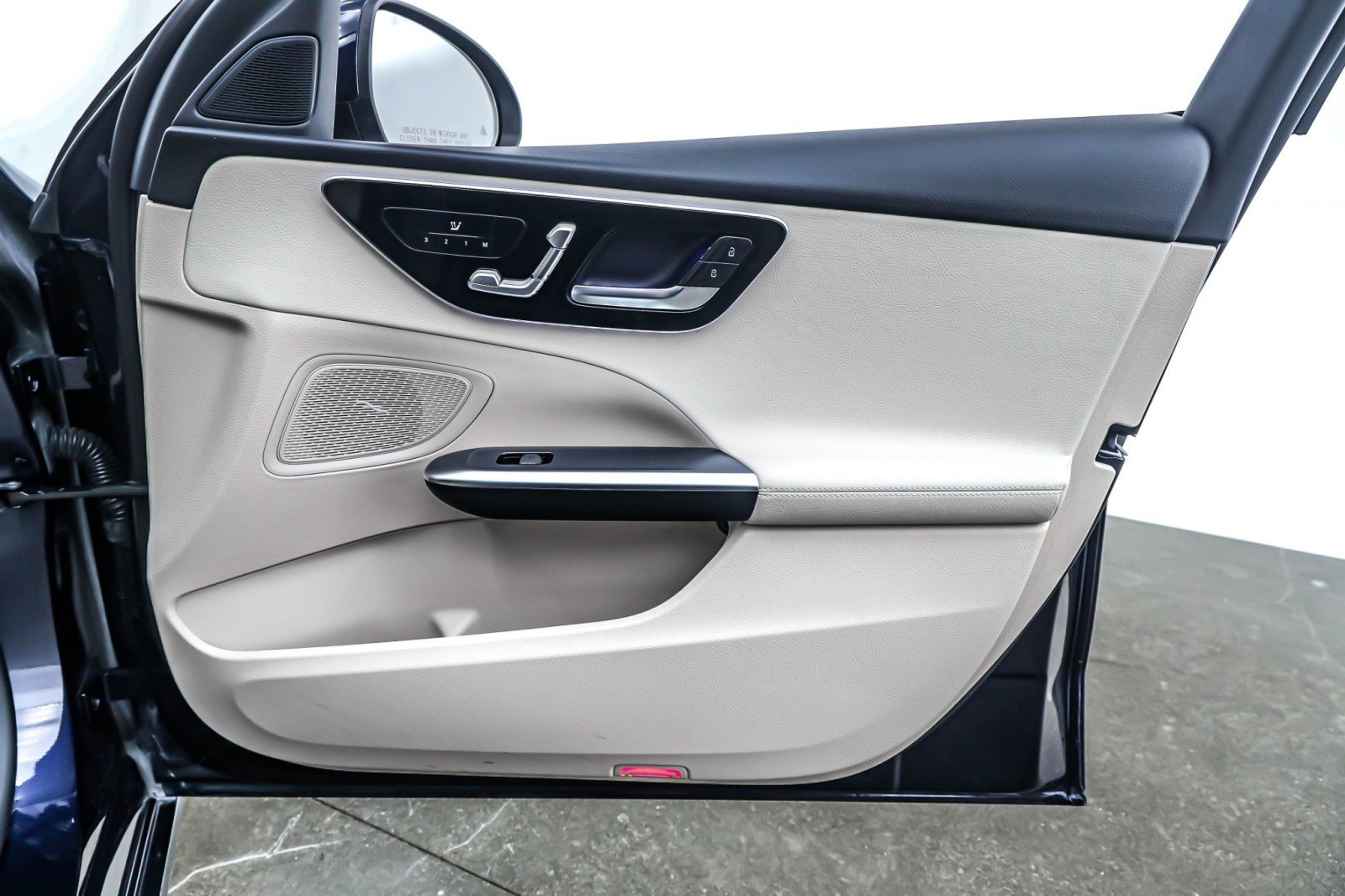 Used 2022 Mercedes-Benz C 300 Sedan image 24