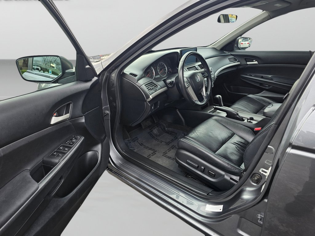 Used 2011 Honda Accord SE image 19