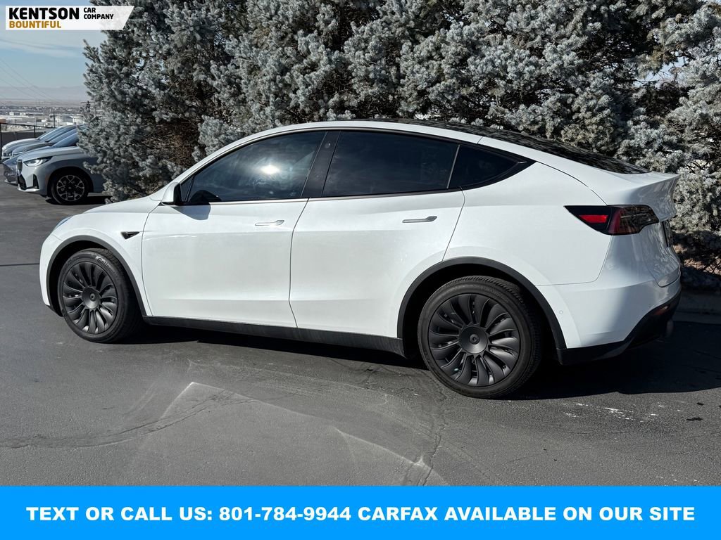 Used 2022 Tesla Model Y Long Range image 4