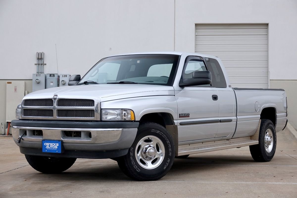 Used 2002 Dodge Ram 2500 Truck SLT image 2