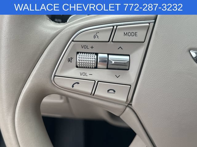 Used 2020 Genesis G90 3.3T Premium RWD image 18