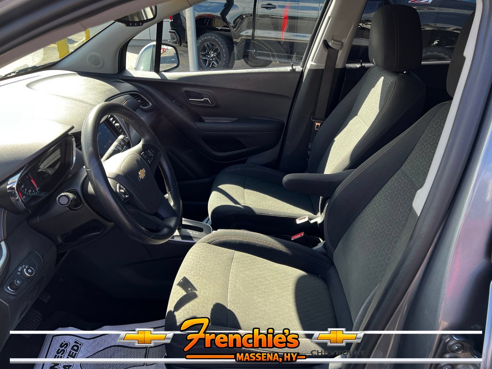Used 2020 Chevrolet Trax LS w/ Tint and Cruise Package AWD/4WD image 11