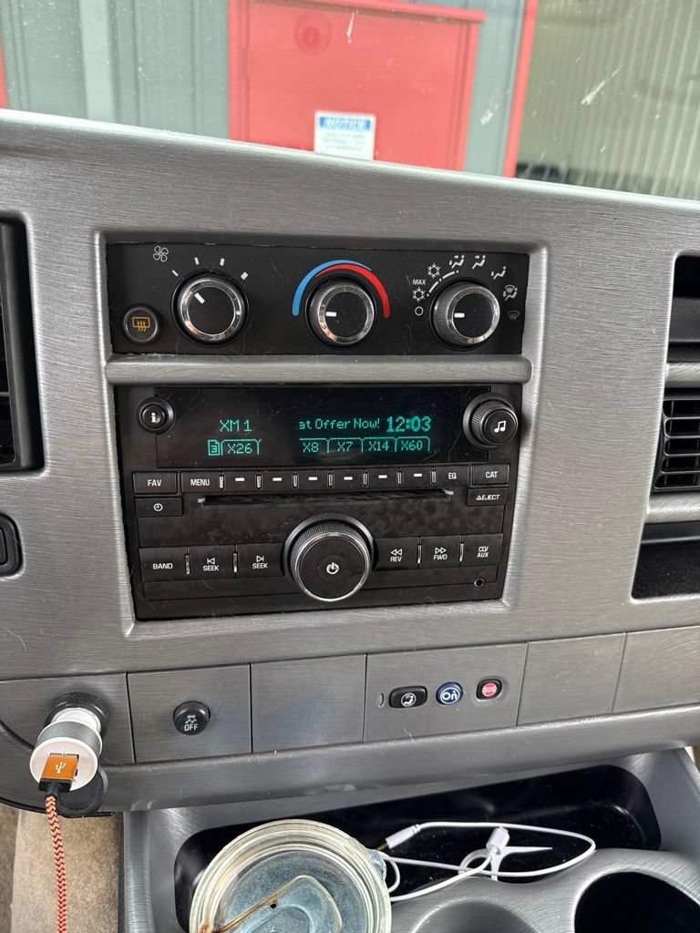 Used 2014 Chevrolet Express 1500 AWD image 61