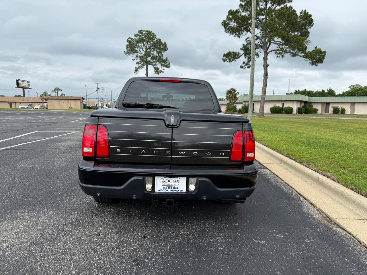 Used 2002 Lincoln Blackwood RWD image 7