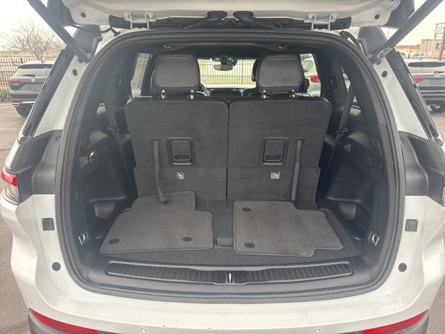 Used 2024 Jeep Grand Cherokee L Laredo image 5