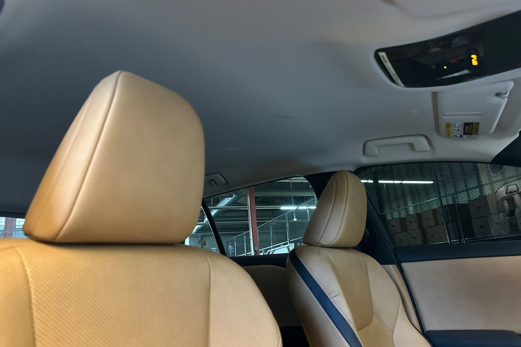 Certified 2024 Lexus RZ 300e Premium w/ Accessory Package (Z1) FWD image 17