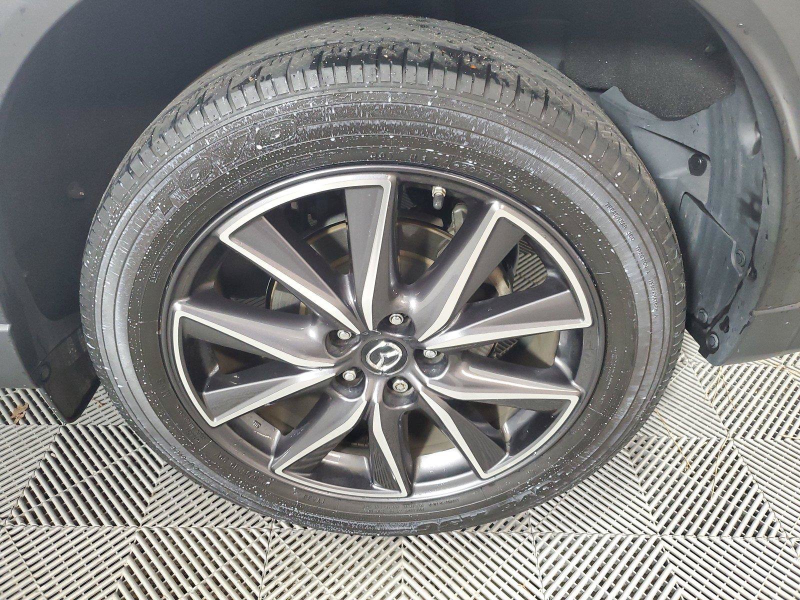 Used 2018 MAZDA CX-5 Touring w/ Preferred Equipment Package FWD image 11