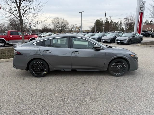 New 2026 Nissan Sentra SR w/ SR Premium Package FWD image 4
