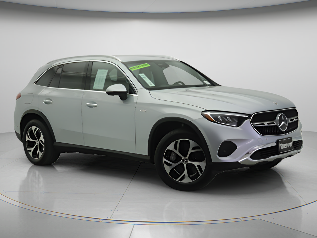 Used 2025 Mercedes-Benz GLC 350e 4MATIC image 32