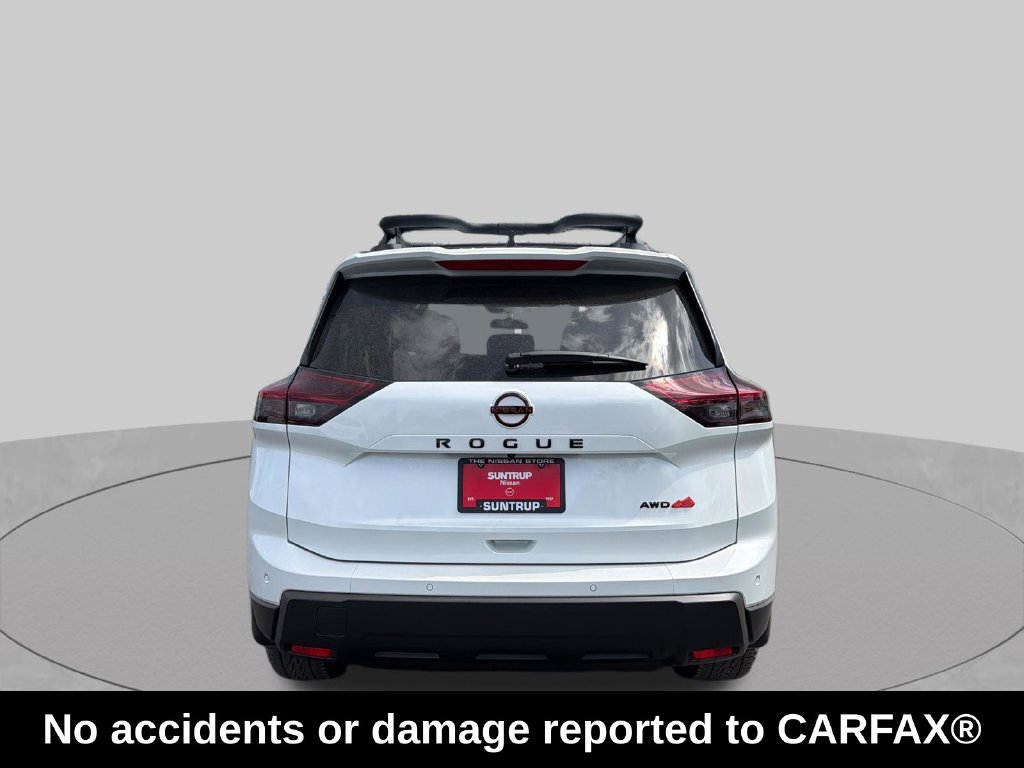 Certified 2026 Nissan Rogue SV AWD/4WD image 4