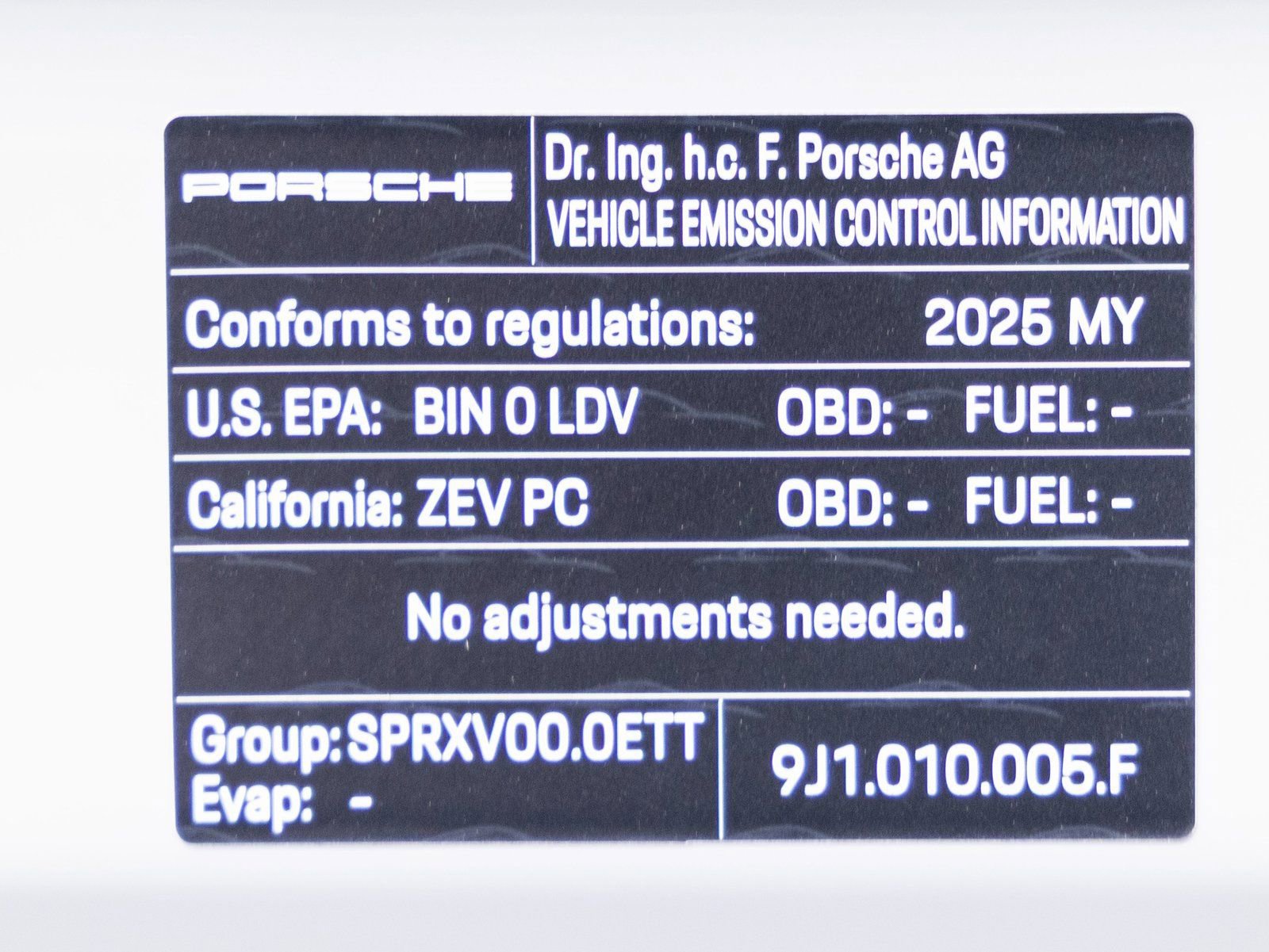 Used 2025 Porsche Taycan GTS image 37