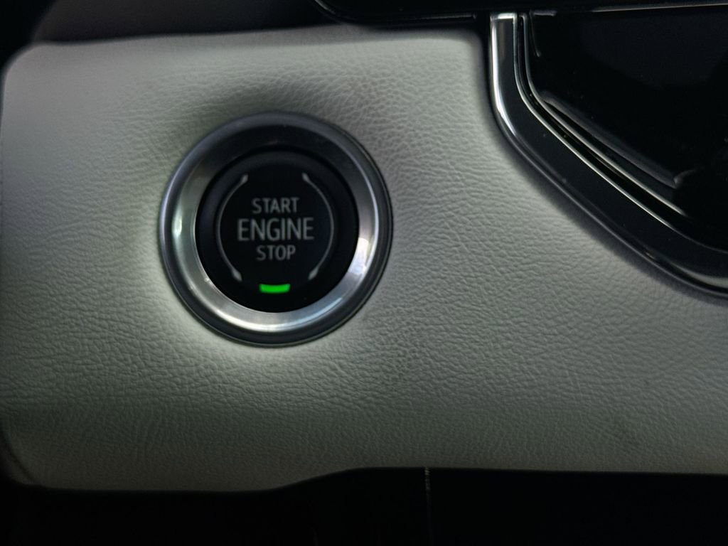 Used 2023 GMC Canyon AT4X image 22