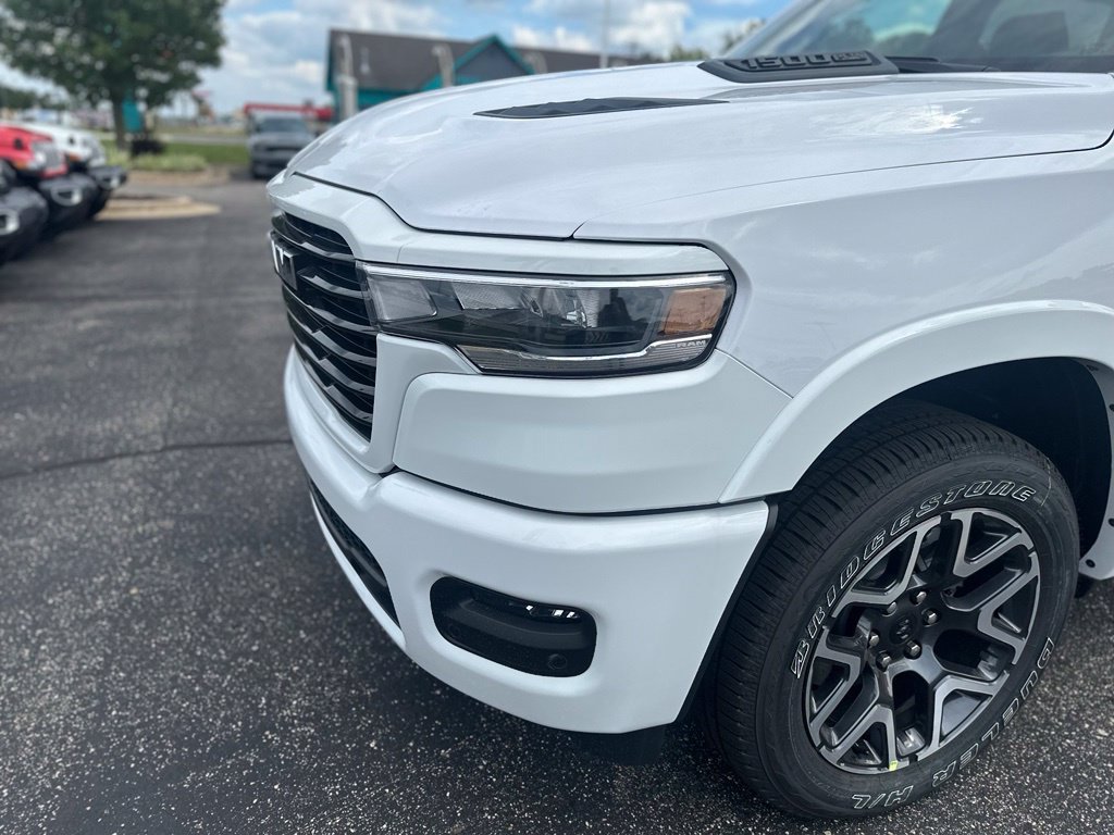 New 2027 RAM 1500 Laramie w/ Sport Appearance Package AWD/4WD image 13