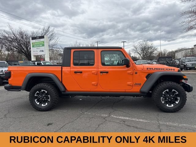 Used 2025 Jeep Gladiator Rubicon w/ Technology Group AWD/4WD image 21