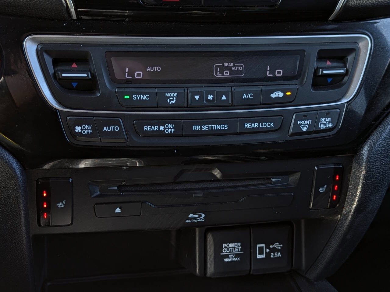 Used 2022 Honda Pilot Touring image 23