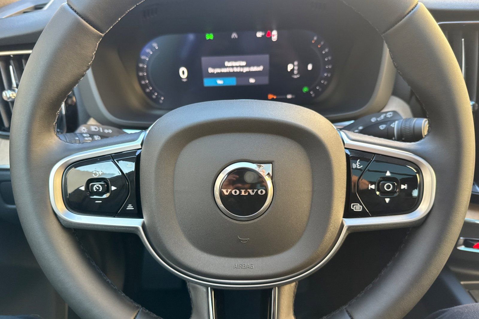 New 2026 Volvo XC60 B5 Plus w/ Protection Package Premier AWD/4WD image 25