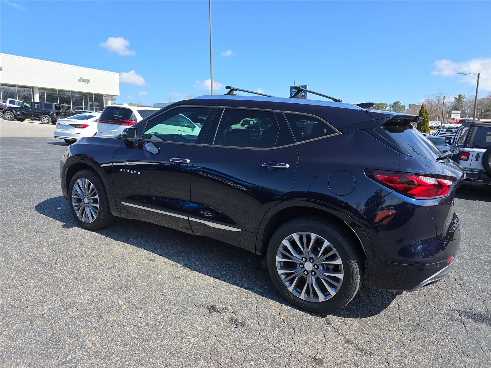 Used 2020 Chevrolet Blazer Premier w/ Driver Confidence II Package FWD image 6