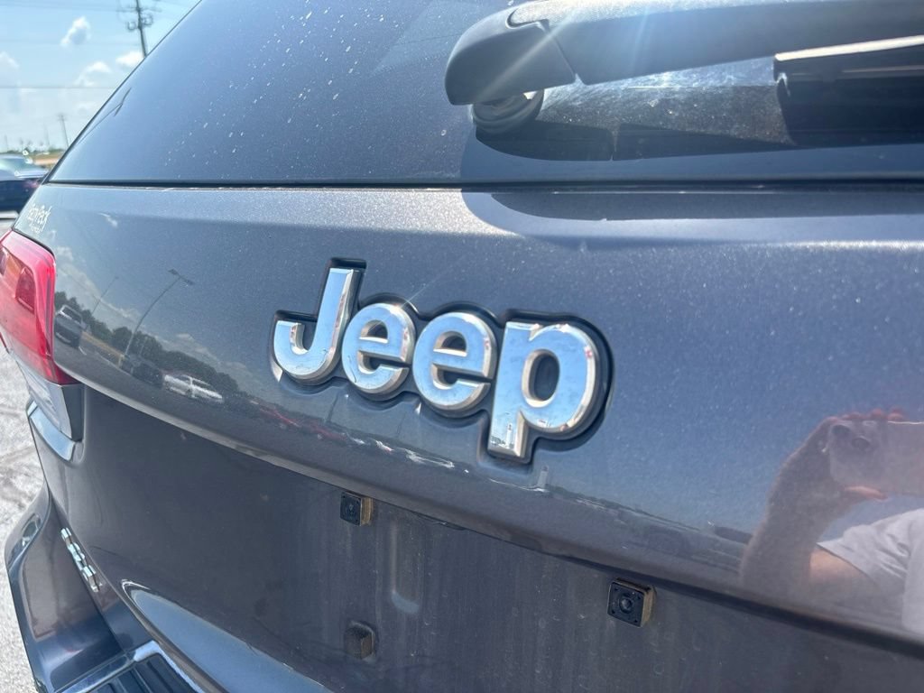 Used 2017 Jeep Grand Cherokee Limited AWD/4WD image 32