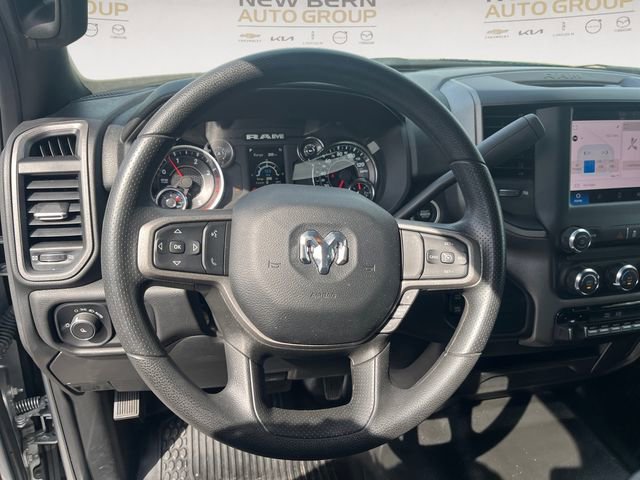 Used 2024 RAM 2500 Tradesman w/ Chrome Appearance Group image 12