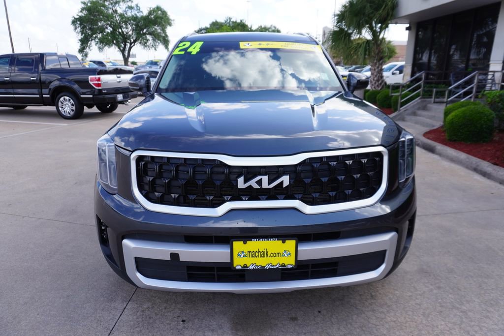 Used 2024 Kia Telluride S image 2