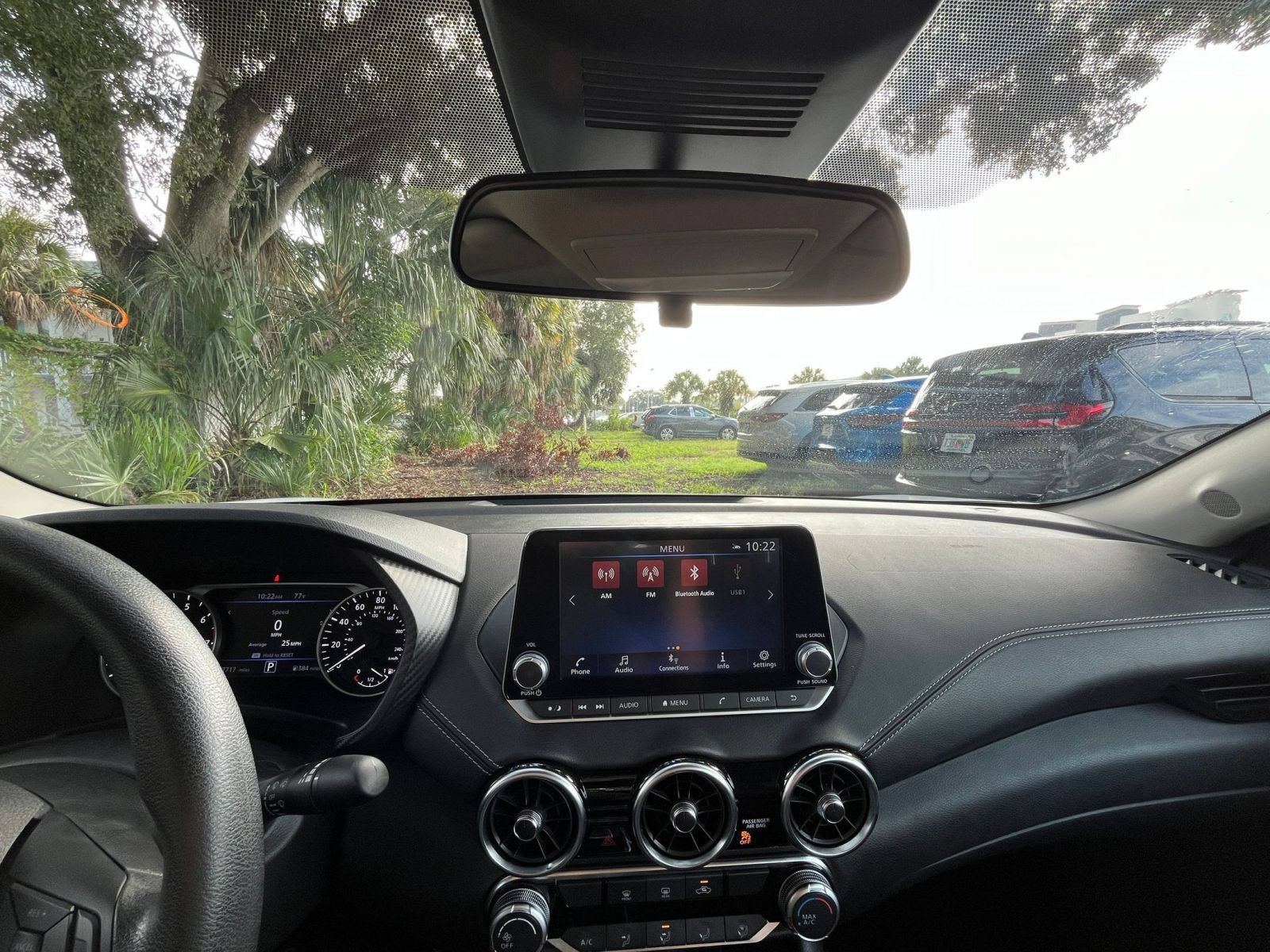 Used 2025 Nissan Sentra SV FWD image 30
