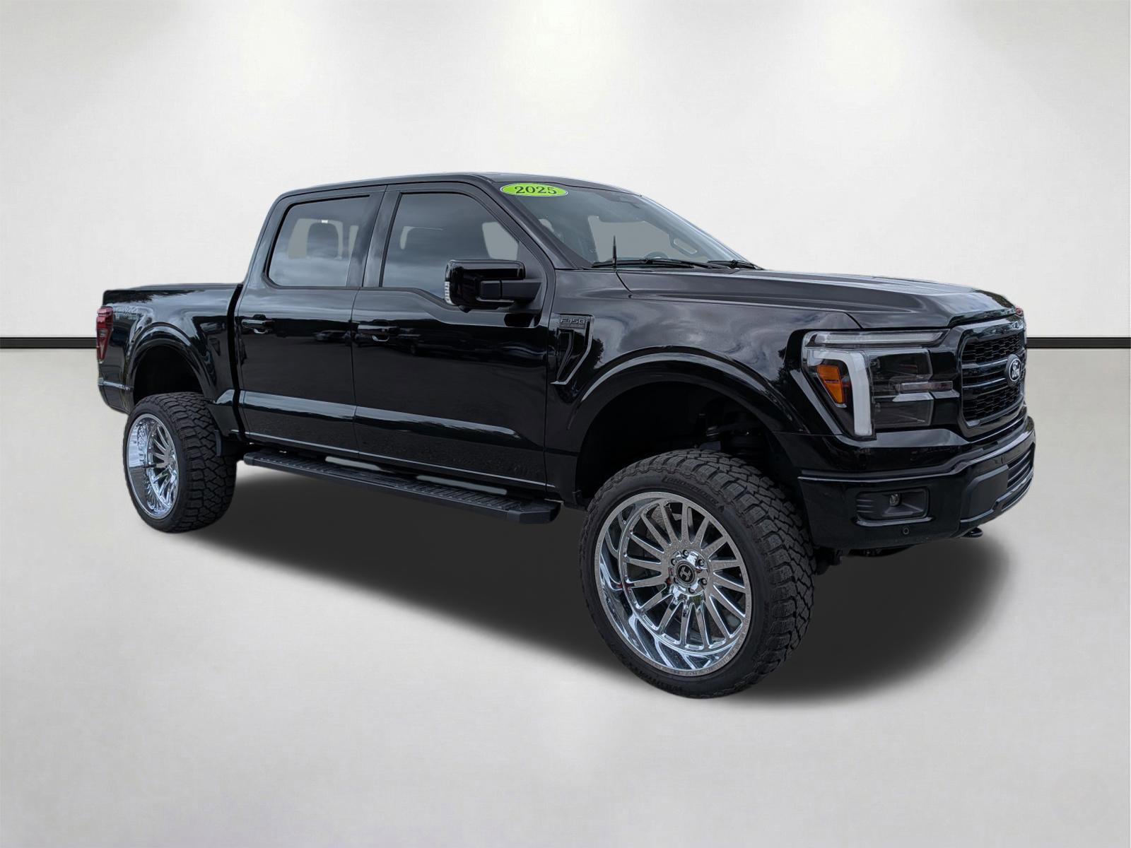 Used 2025 Ford F150 Lariat w/ Equipment Group 501A Mid image 1